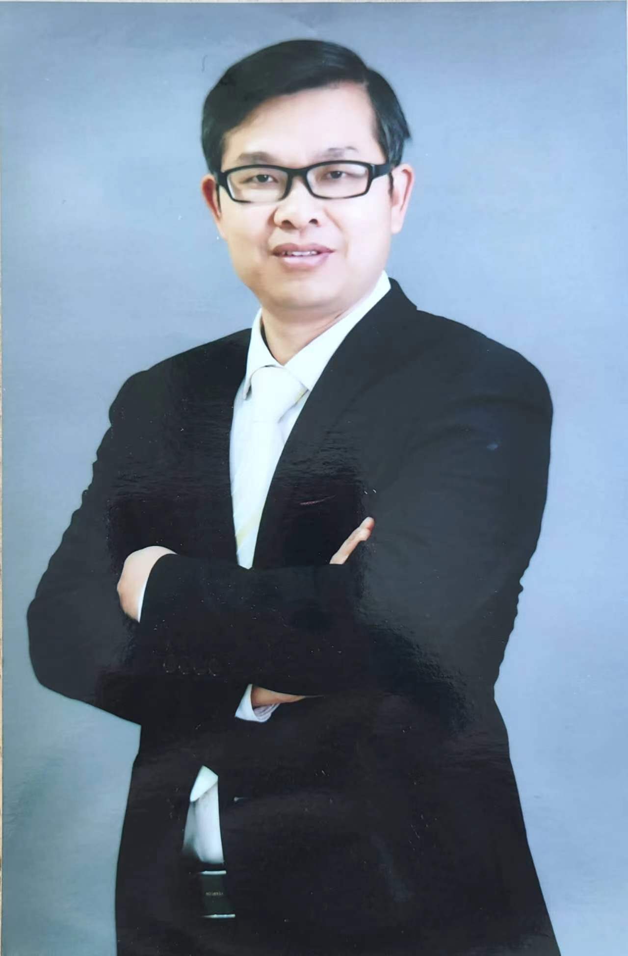 曾建龙律师